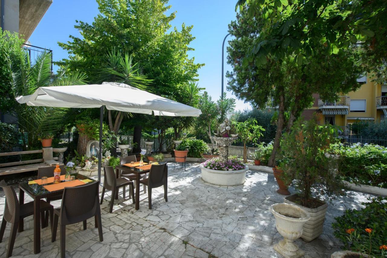 סן בנדטו דל טרנטו B&B La Fontanella מראה חיצוני תמונה