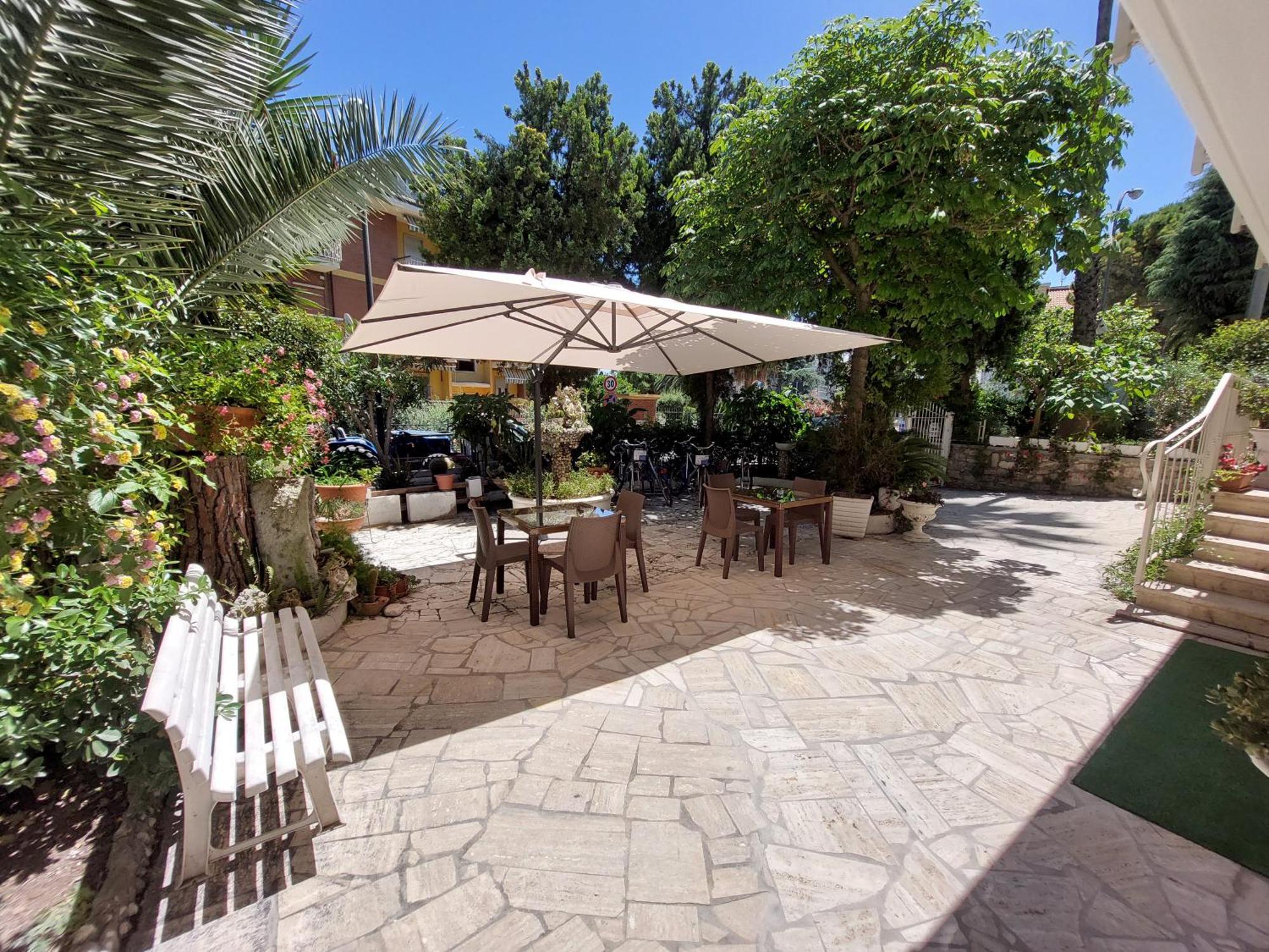 סן בנדטו דל טרנטו B&B La Fontanella מראה חיצוני תמונה